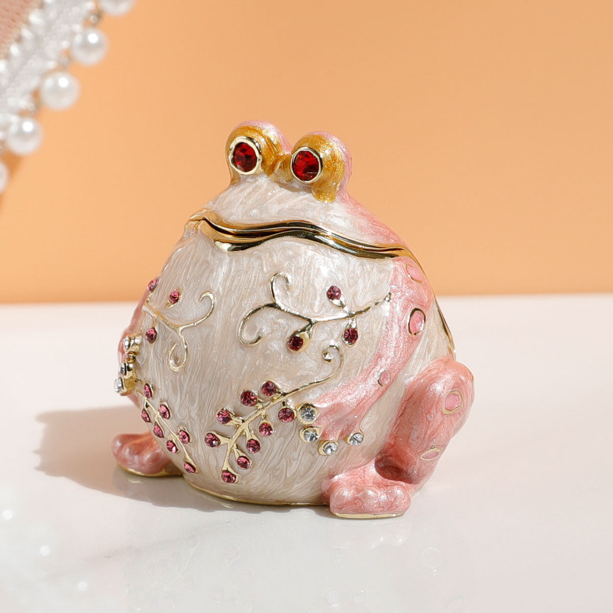 Special hand painted enamel frog jewelry trinket box